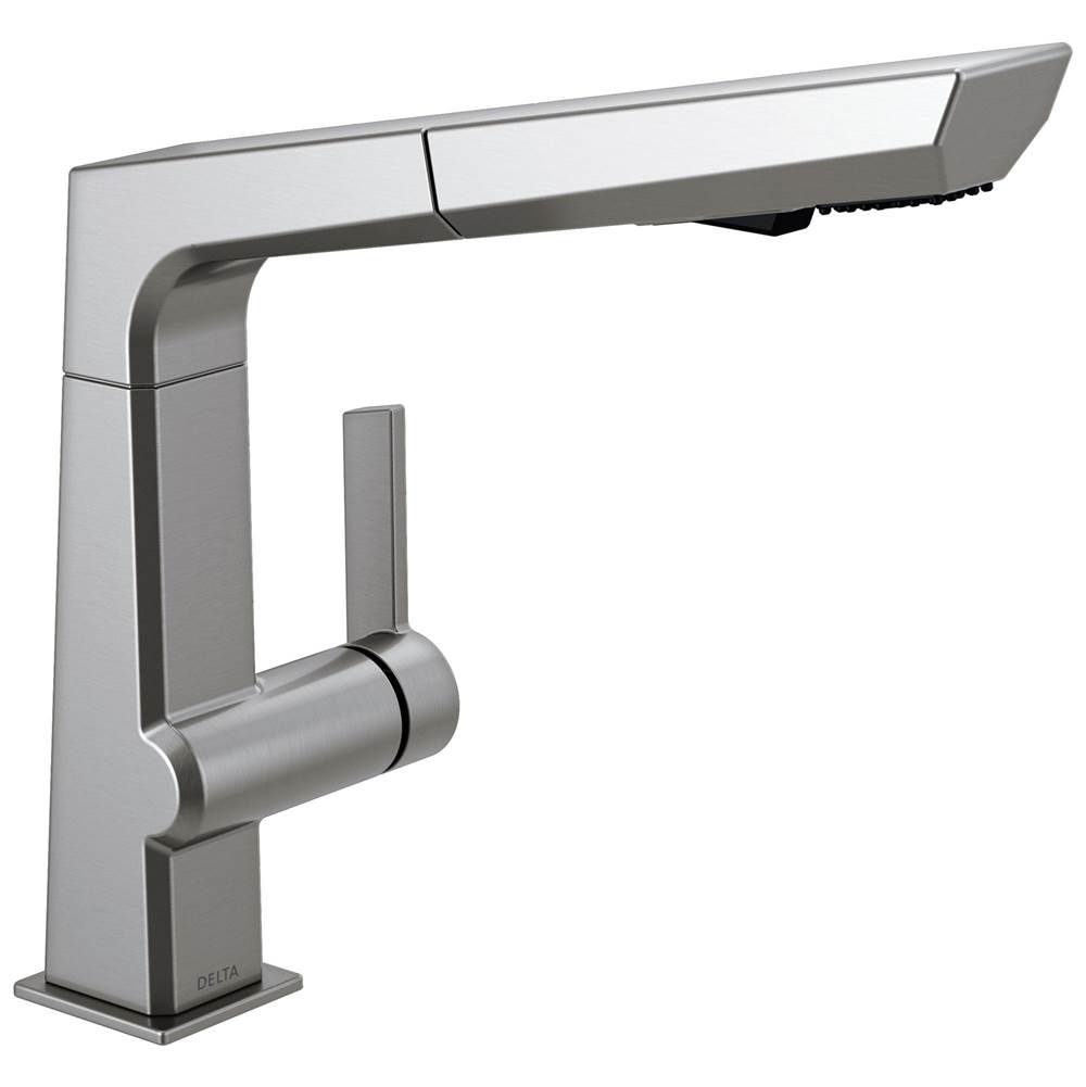 Delta Faucet Pivotal™ Single Handle Pull-Out Kitchen Faucet